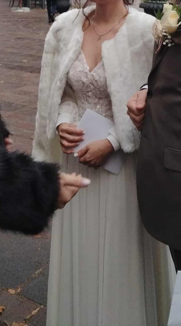 Predám krásne svadobné šaty - 13