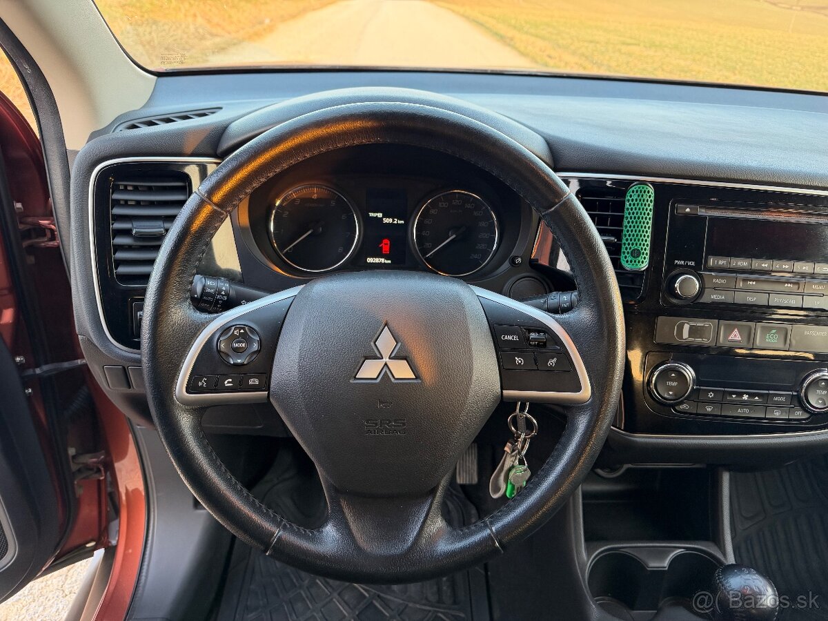 Mitsubishi Outlander 2.0 - 13