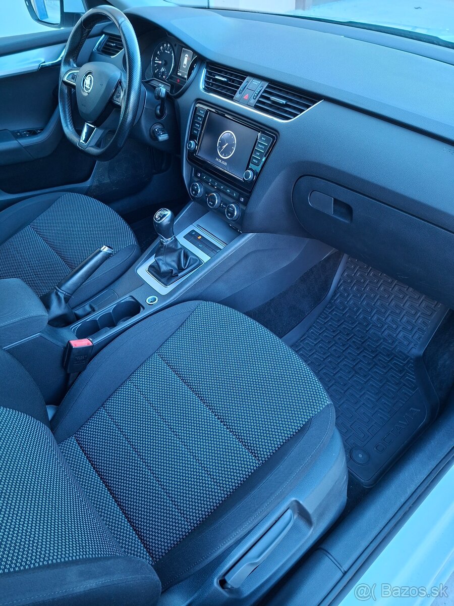 Škoda Octavia 3 Elegance 2.0 TDI 4x4 - 13