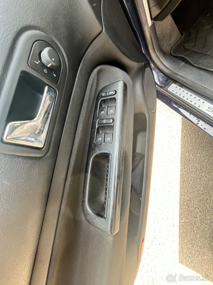 Volkswagen Golf - 13