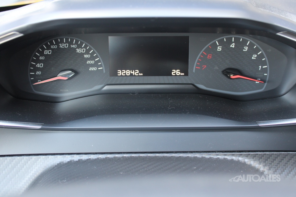 Peugeot 208 1,2 i PURETECH 55 kW, rok 2020 - 13