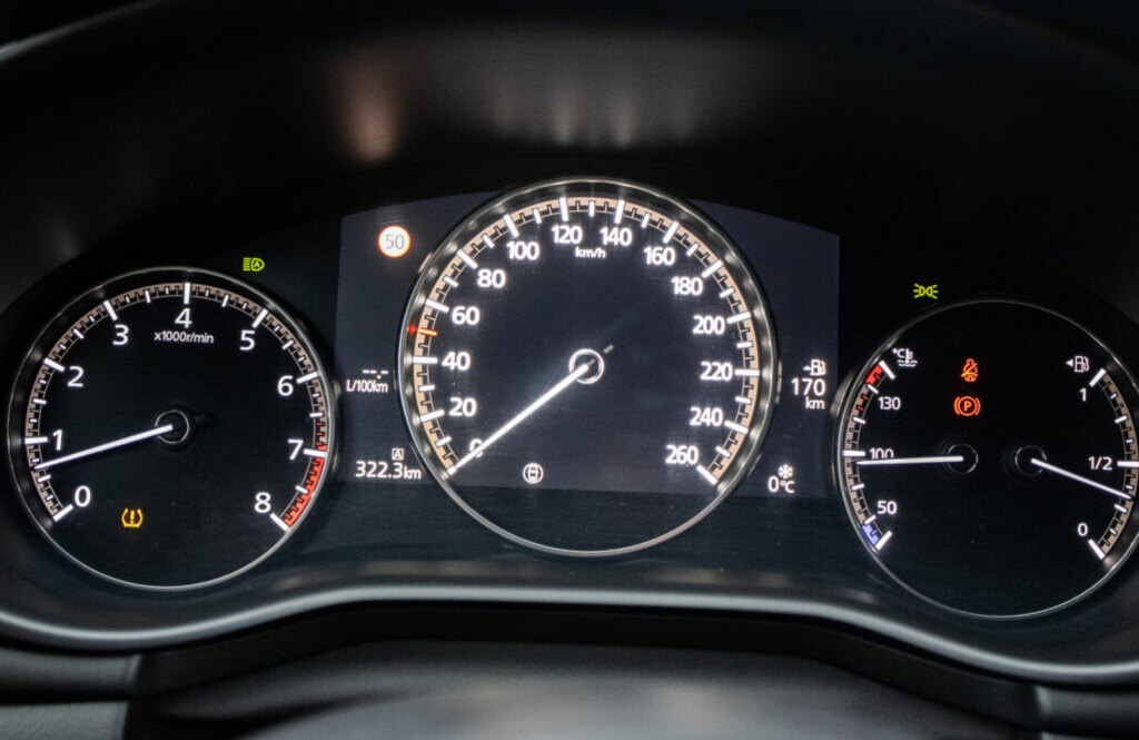 Mazda 3 90kW (2020). - 13