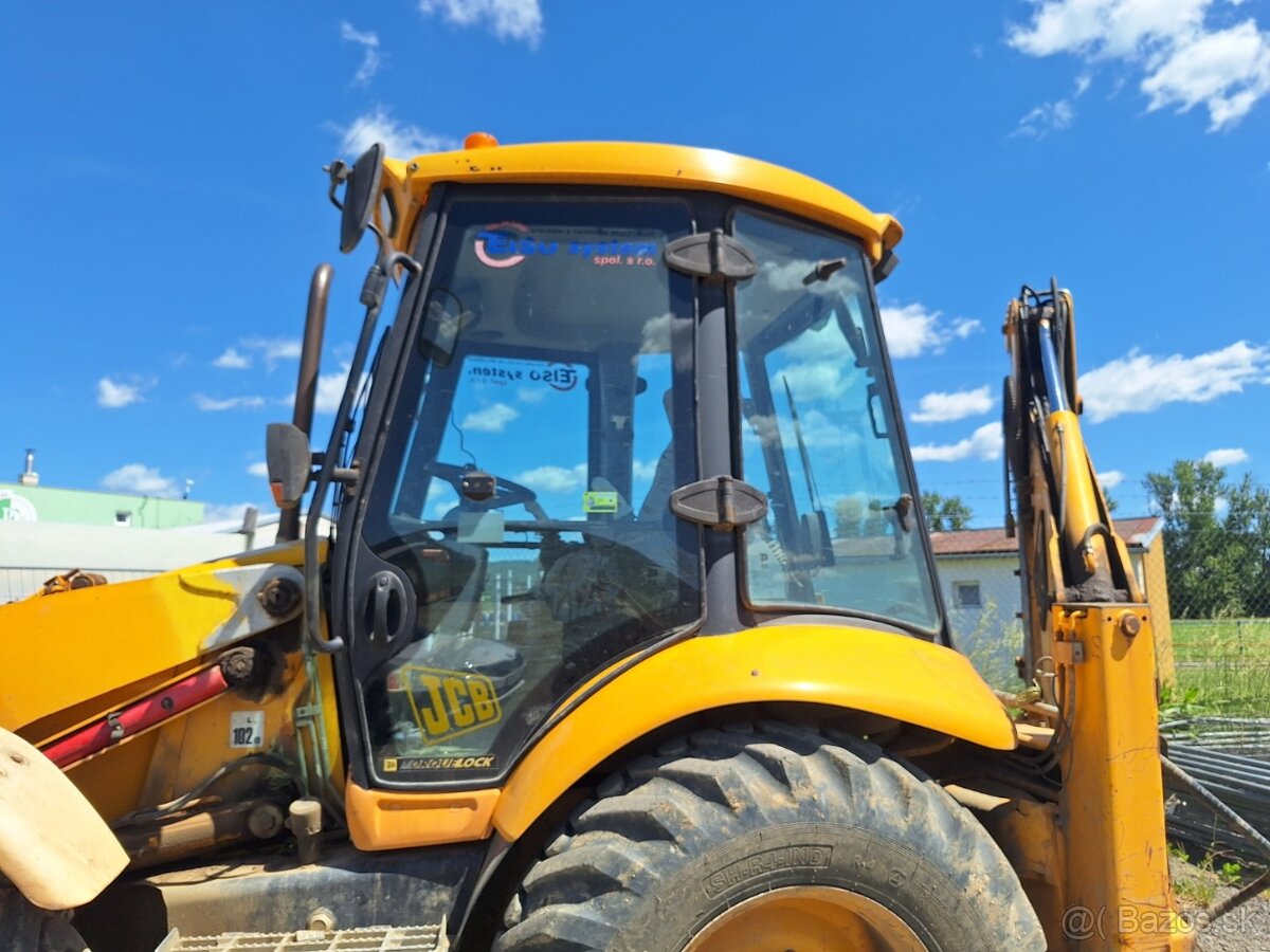 JCB 4CX 4X4 - 13