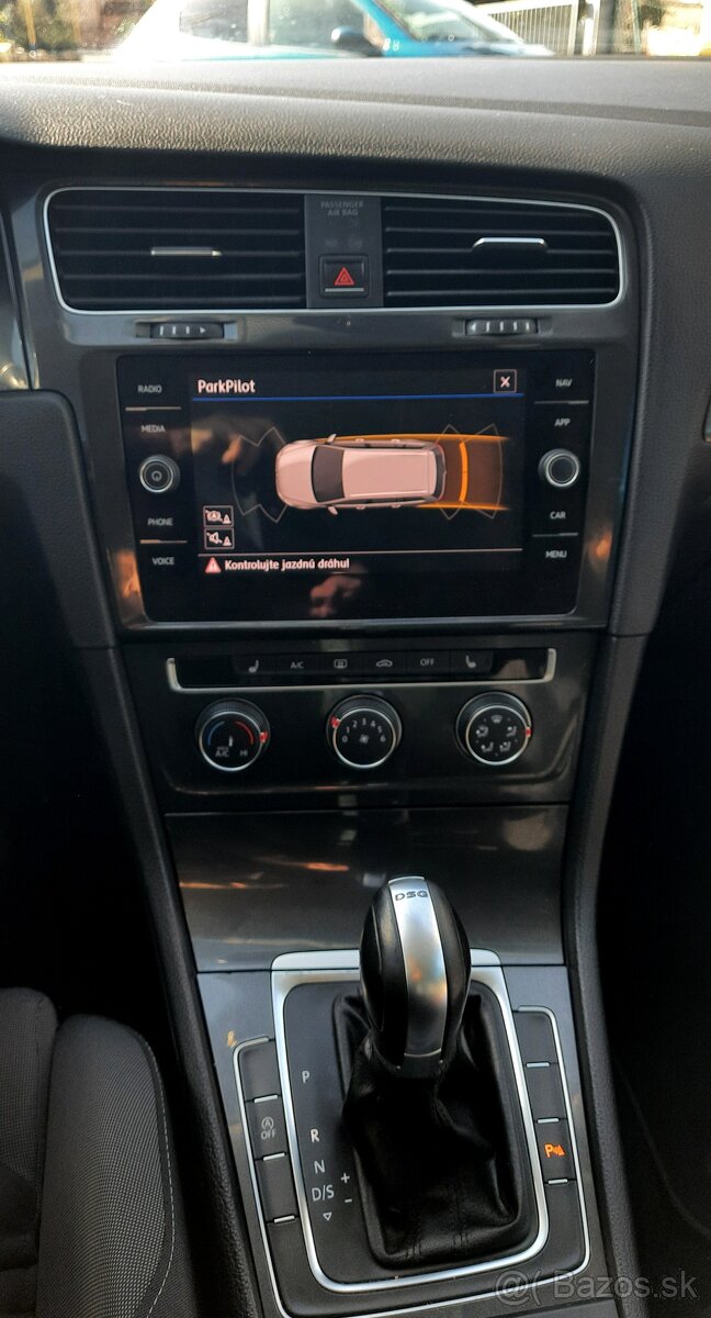 Predám Volkswagen Golf Variant 1.6 TDI 115k Comfortline DSG - 13