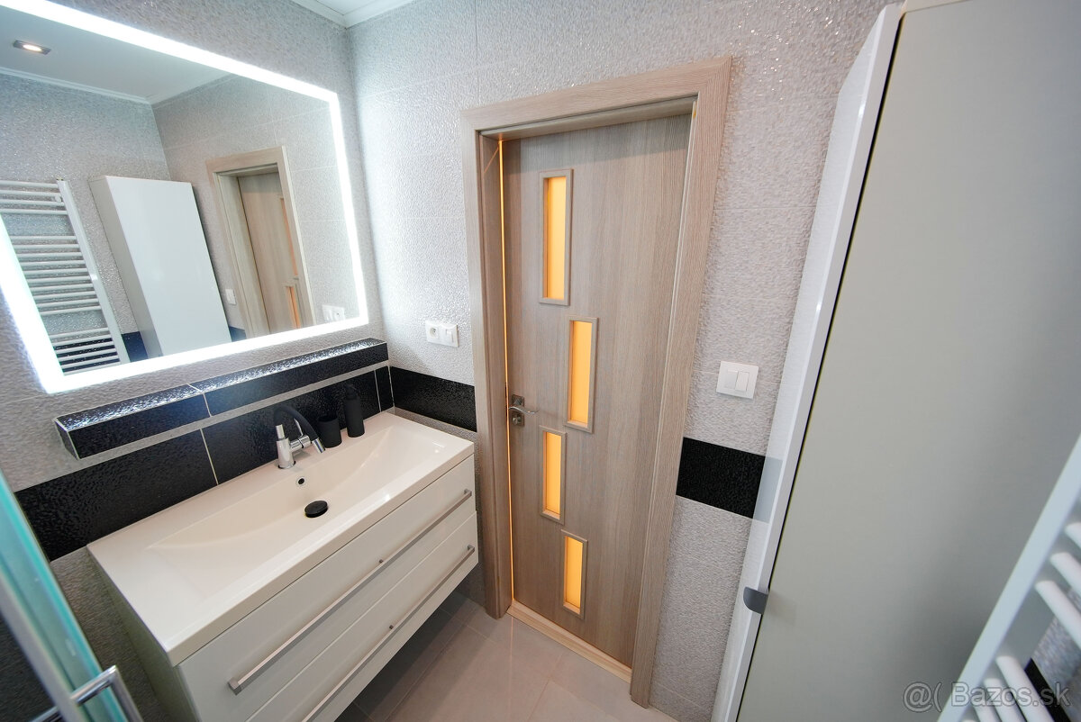 Na predaj 3 izbový byt (77 m²) na 12. p. – KVP, ZOMBOVA - 13