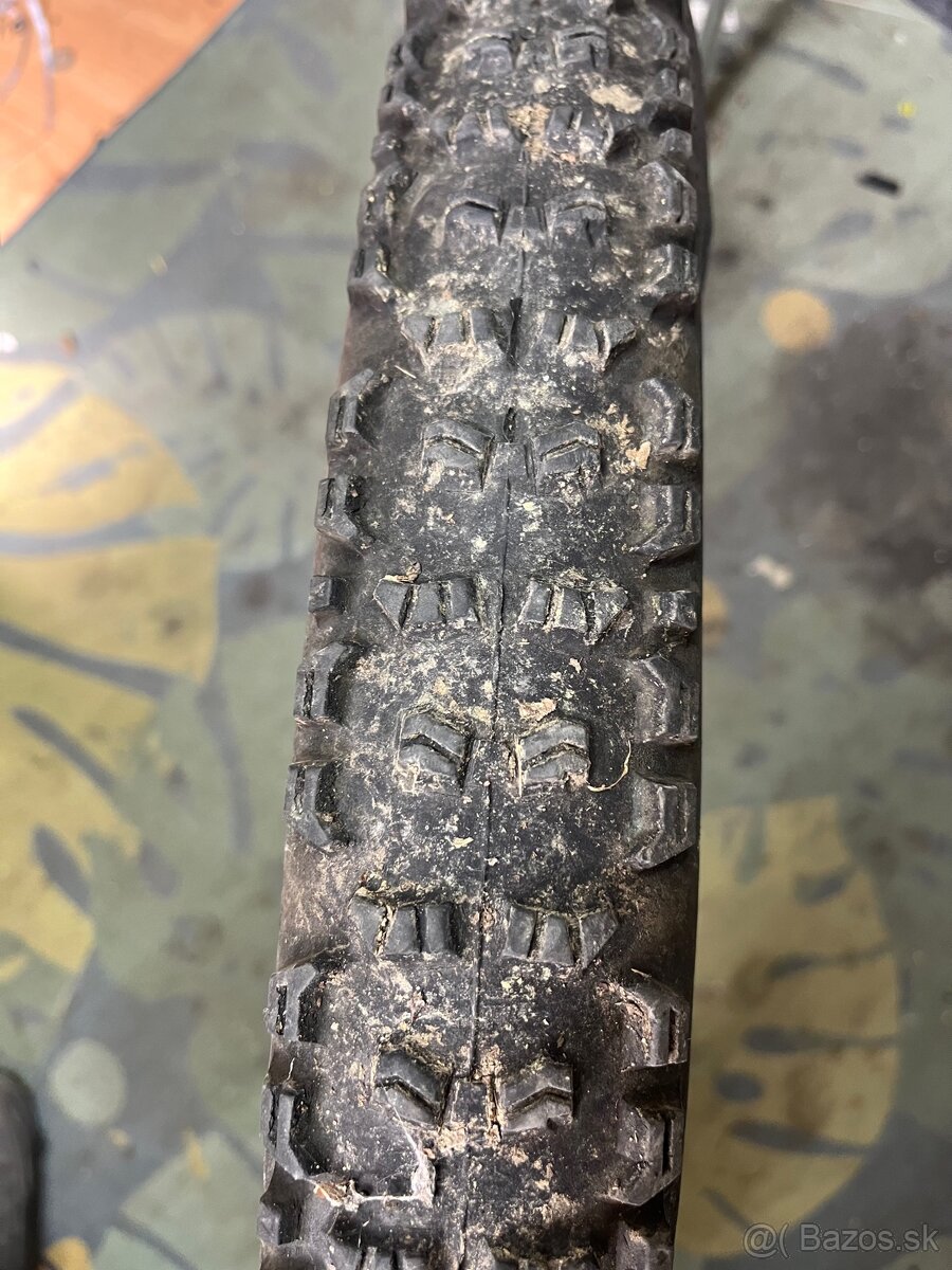 Plášte Schwalbe a Continental - 13