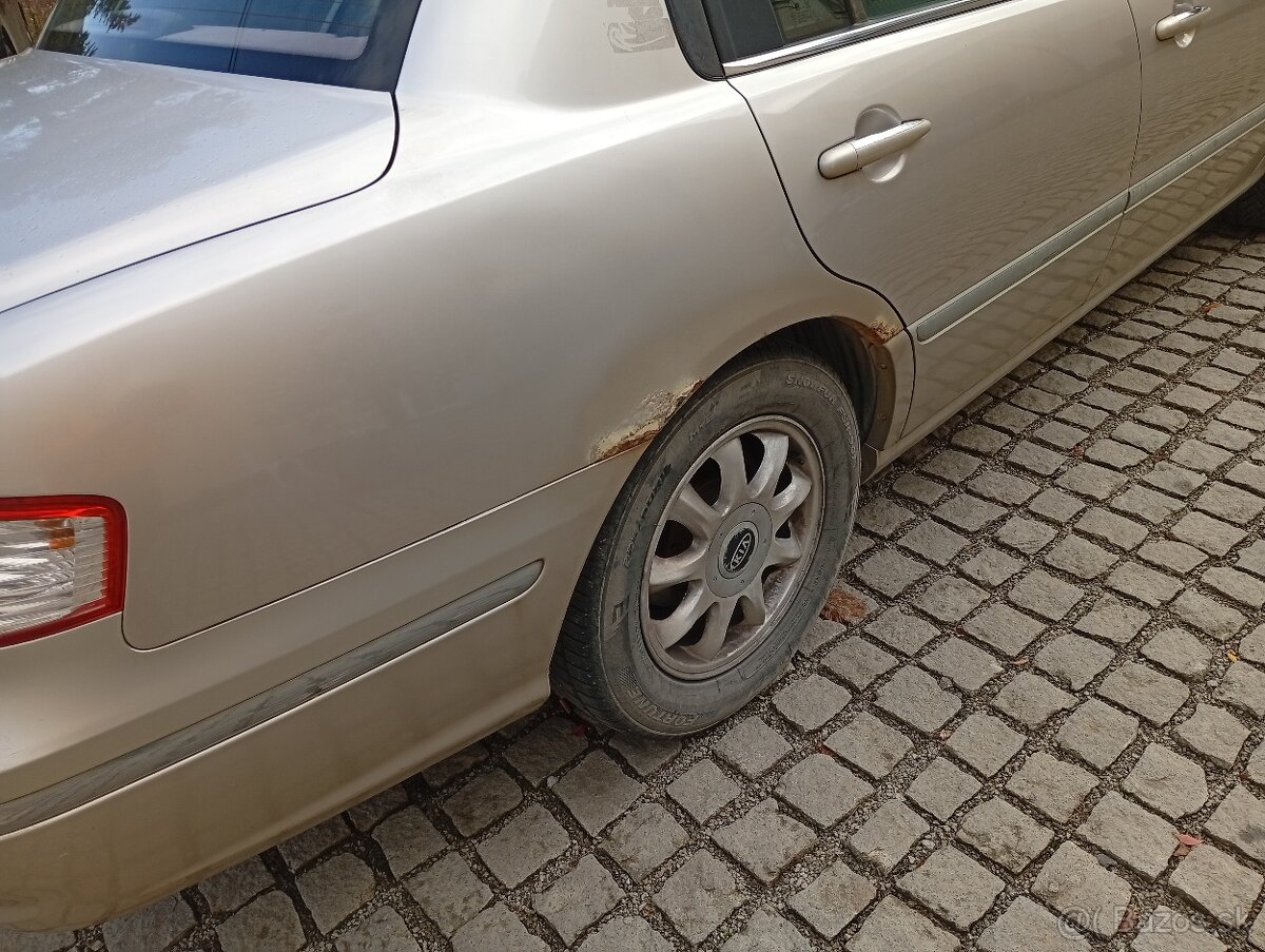 Kia Opirus 3.5 V6 LPG - 13