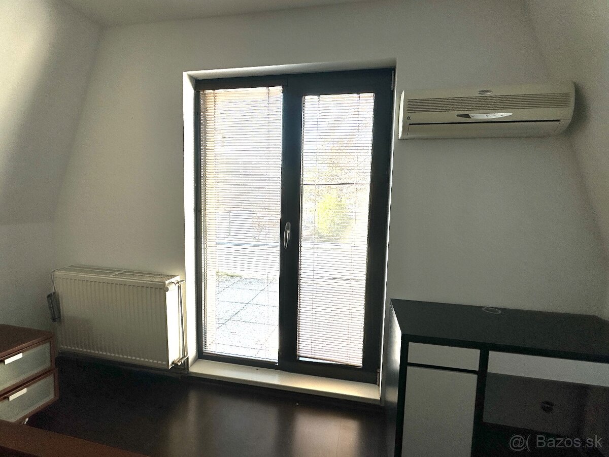 Predám celoročne obývateľnú záhradnú chatu/dom v Dúbravke - 13