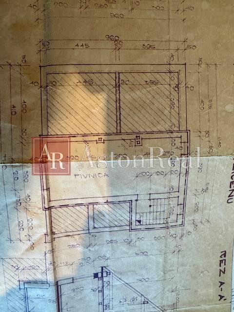 Exkluzívne 5-izbový Rodinný Dom vo veľmi žiadanej lokalite - 13