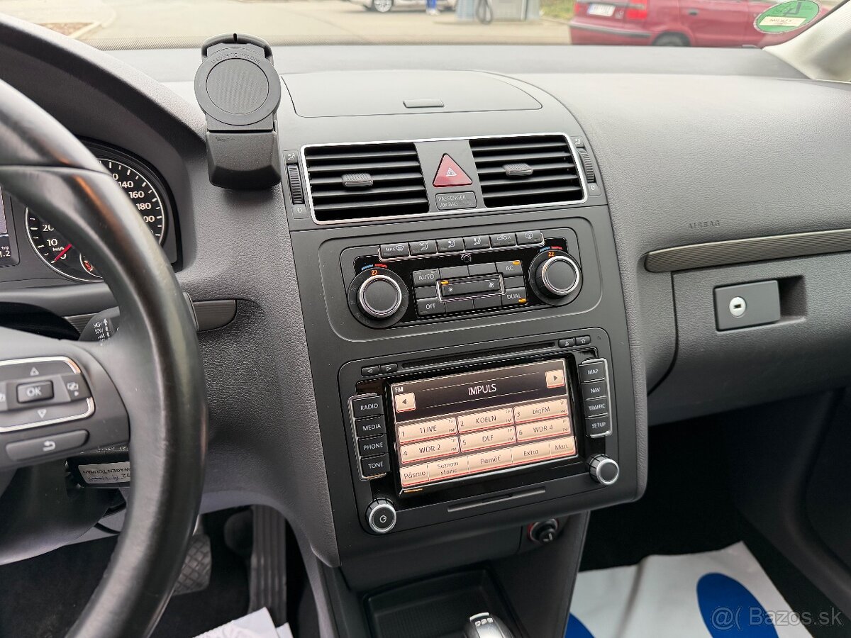 VOLKSWAGEN TOURAN 1,4 TSI, aut.DSG,BI-XENON,NAVI - 13