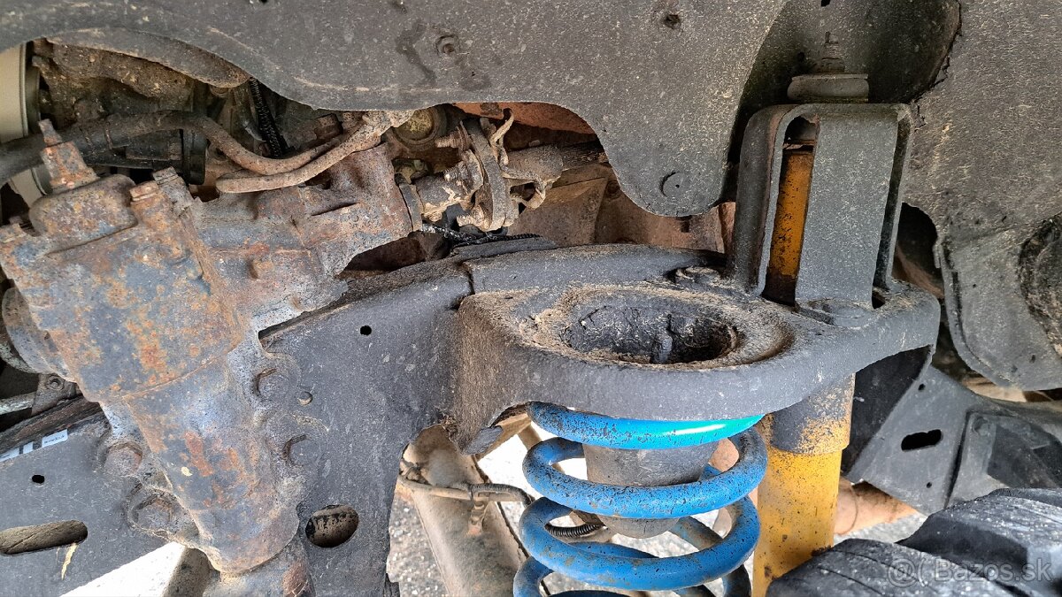 Nissan Patrol Y60 4,2 benzin - 13