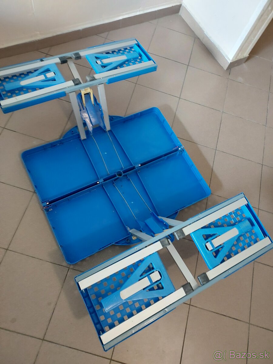 Kenpingove sedenie pre 4 osoby - 13