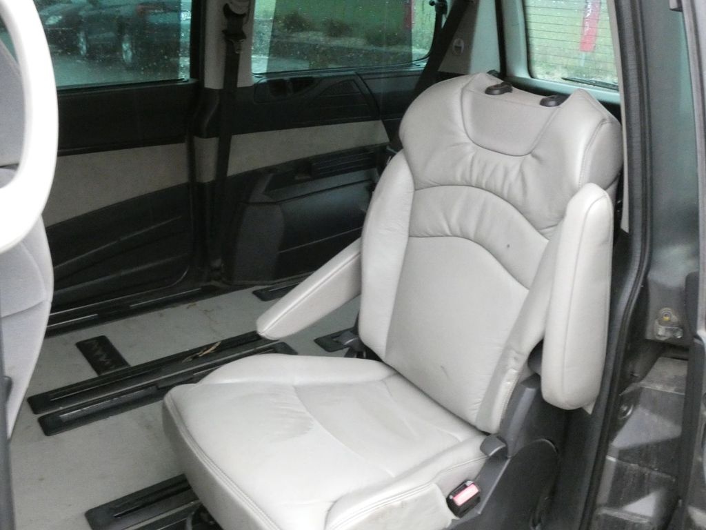 Peugeot 807 2.2 HDI xenony - 13