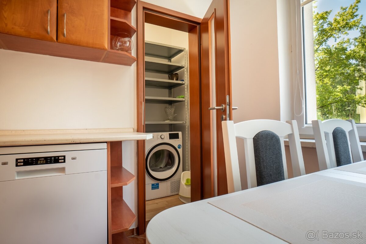 3 izbový byt pri fontane - 13