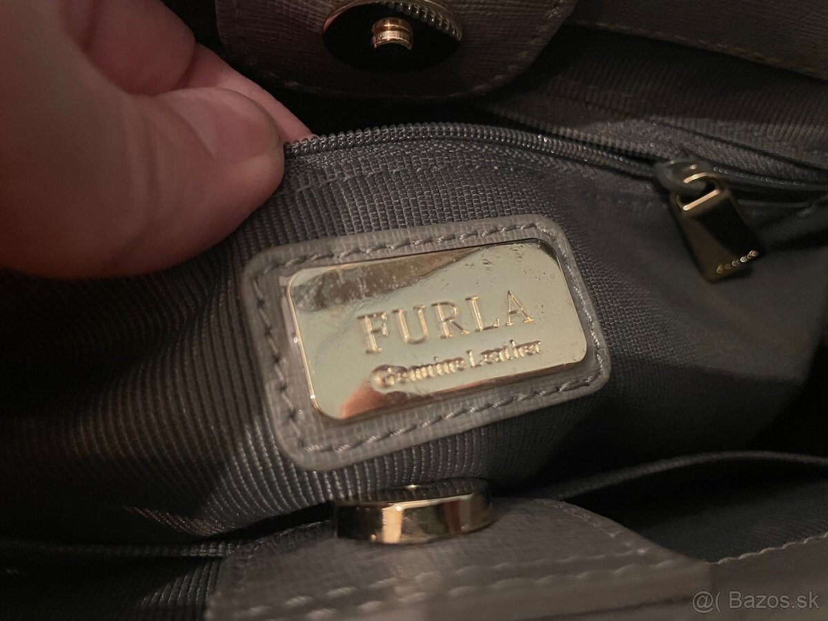 Sivá kožená kabelka Furla - 13