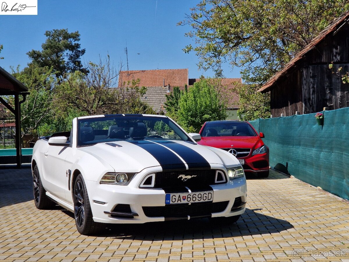 Mustang Facelift Convertible - 13