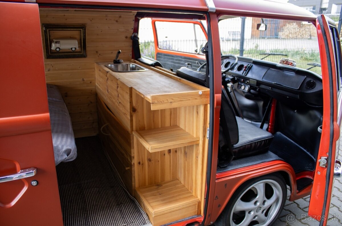 Volkswagen T2 Transporter - 13