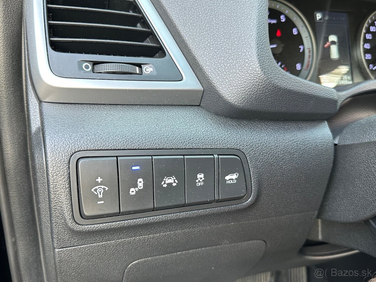 Hyundai Tucson - 13