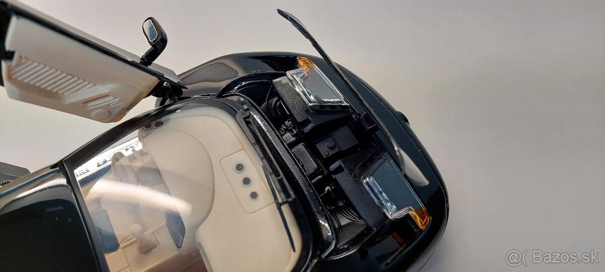 1:18 BUGATTI EB110 DAUER - 13