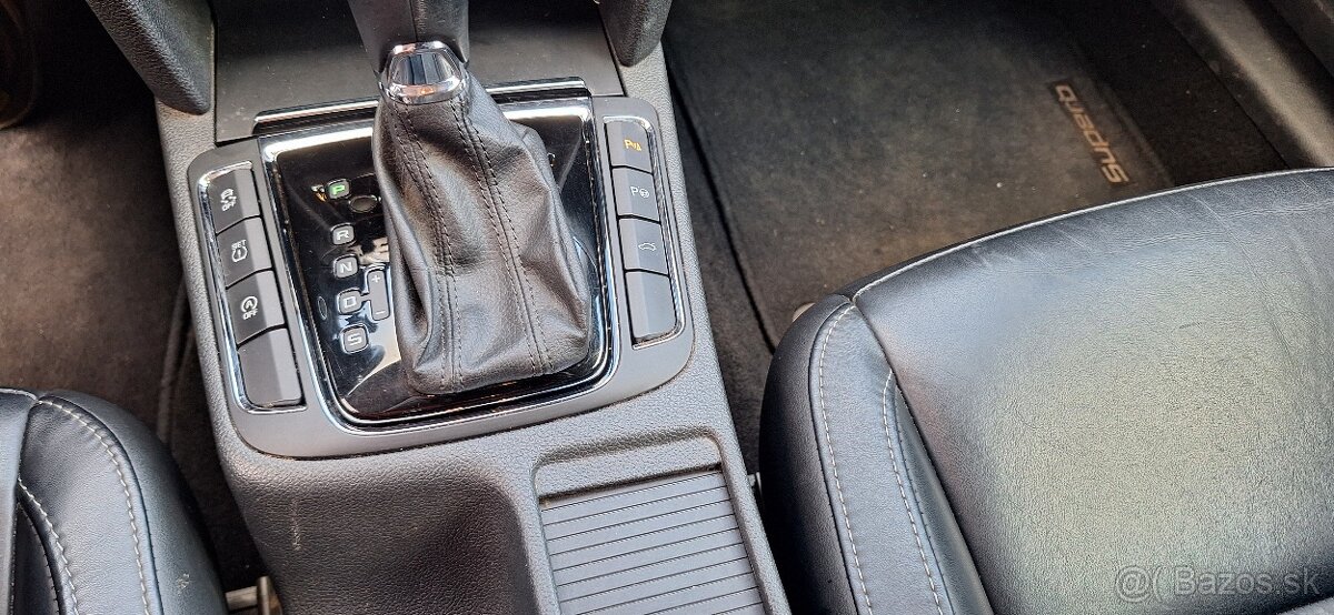 Škoda Superb 2.0 Style DSG - 13