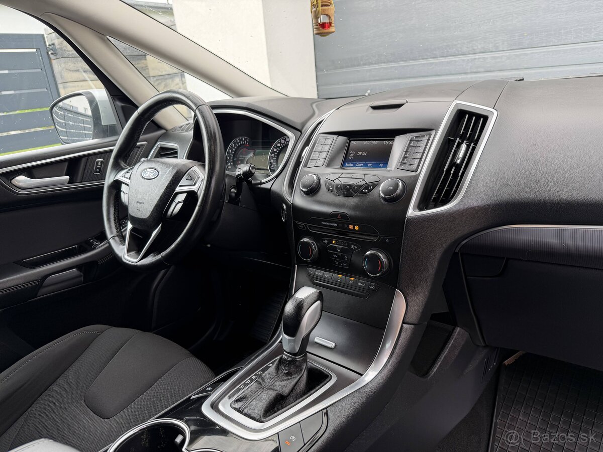 Ford S-Max 2.0 TDCi 110kw A/T Titanium - 13