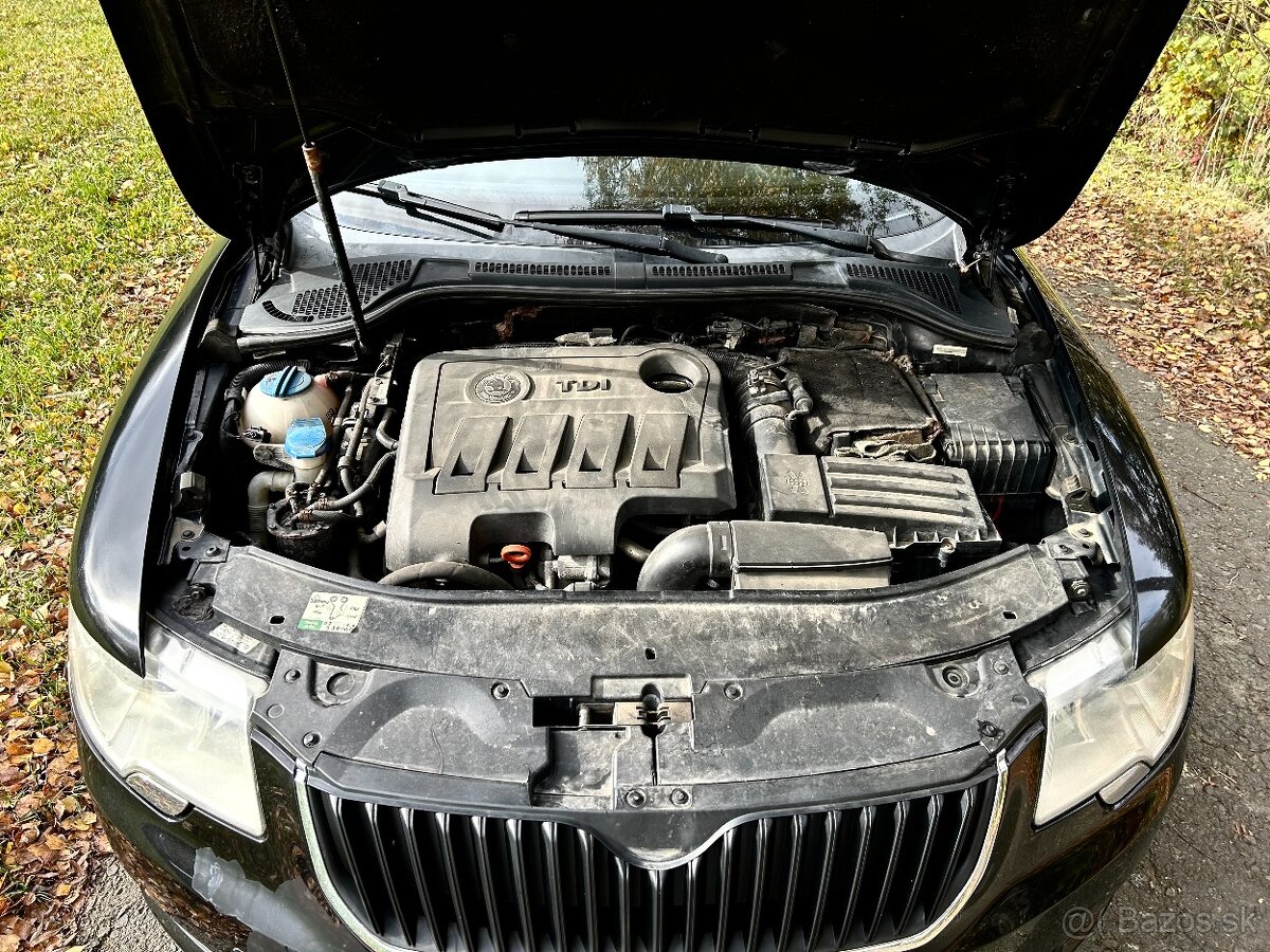 Škoda Superb 2 Combi 2.0 TDI 103Kw 2010 Elegance - 13