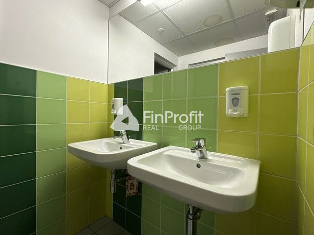 Reprezentatívne administratívne priestory na prenájom - od 1 - 13