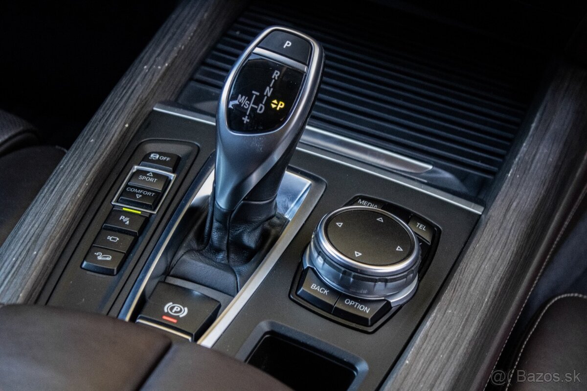 BMW X5 xDrive30d A/T - 13