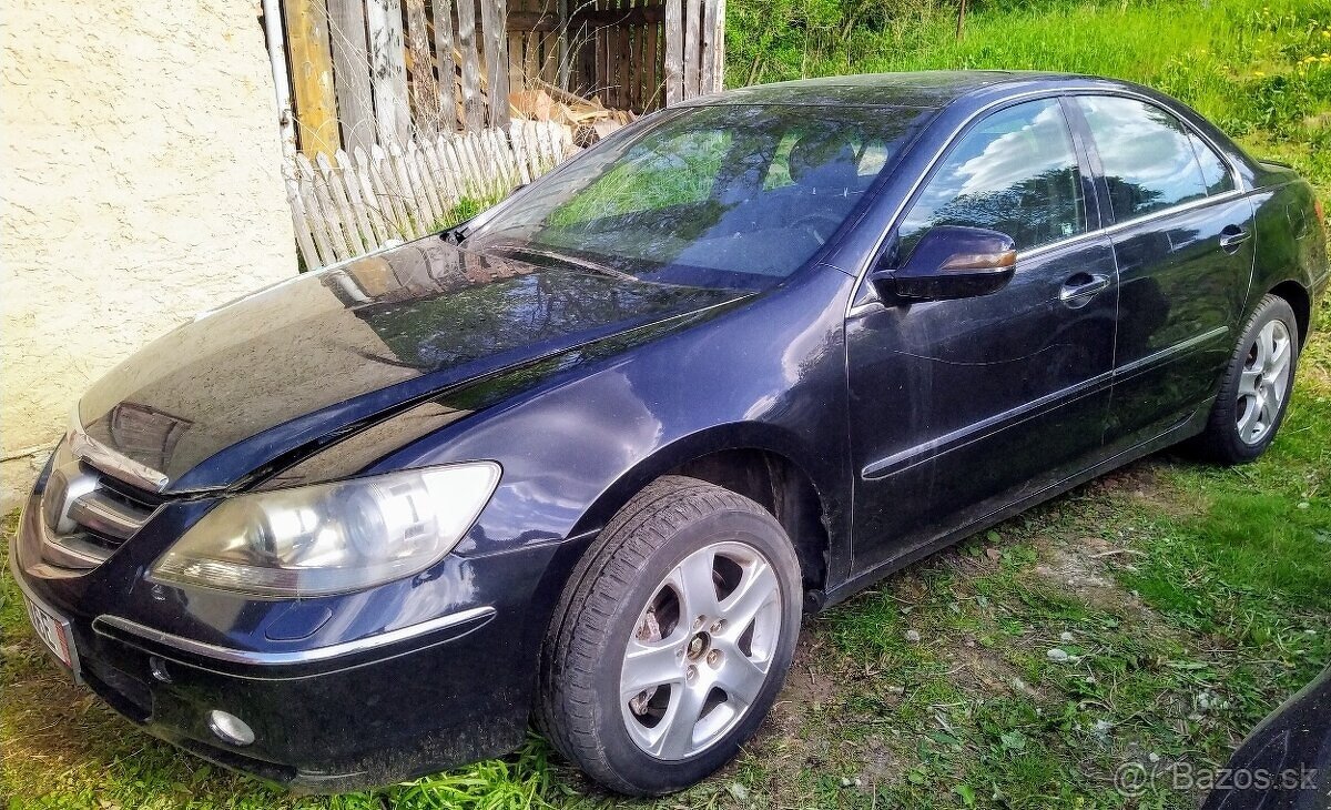 Honda Legend KB1 3.5 V6 VTEC SH-AWD - dva vozy - 13