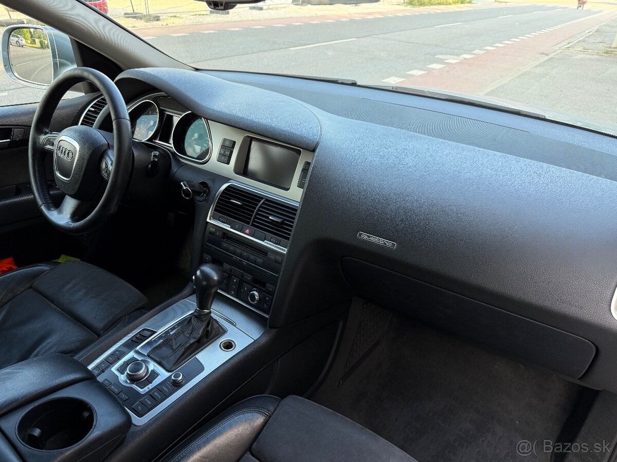 AUDI Q7 3.0TDI V6 Quattro - 13