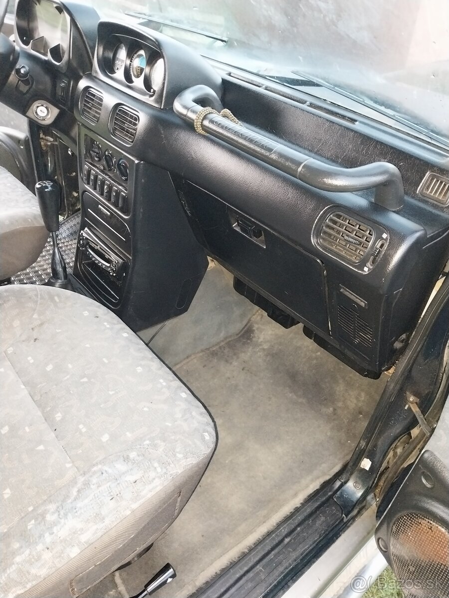 Hyundai galloper - 13