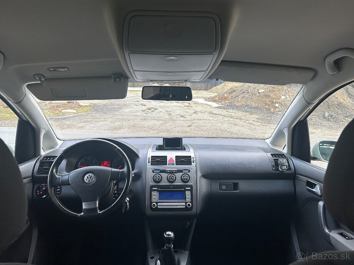 Volkswagen Touran 1.9TDi - 13
