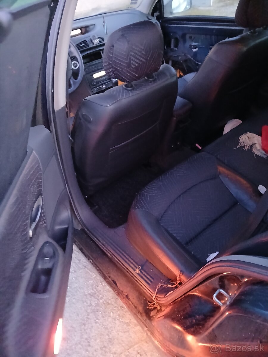 Renault Laguna 2 1.9 DCI - 13