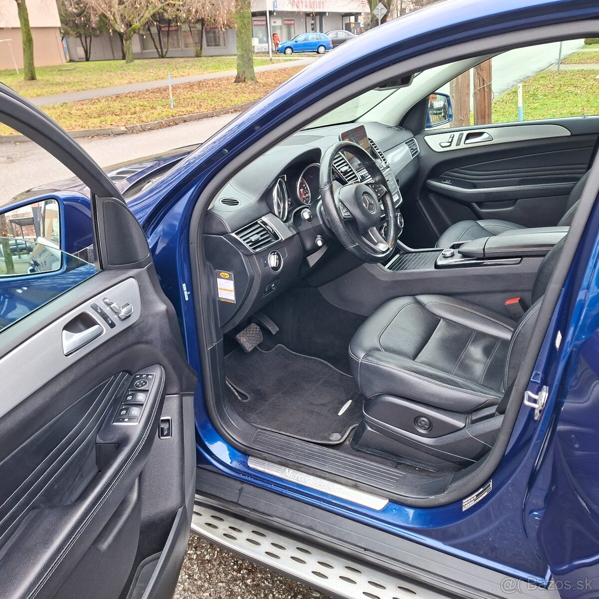 Mercedes-Benz GLE SUV 350d 4MATIC A/T - 13