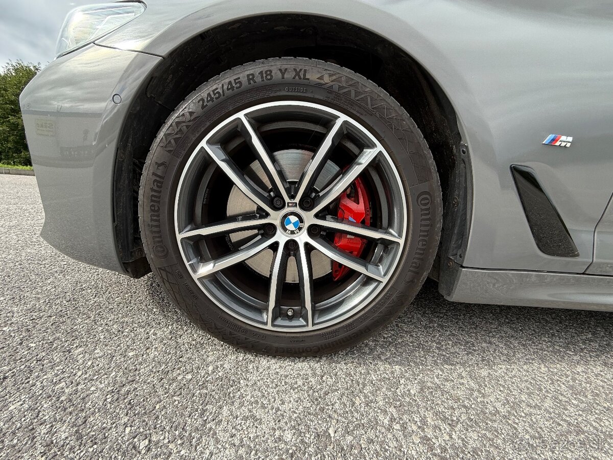 BMW 520xdrive Mpacket - 13