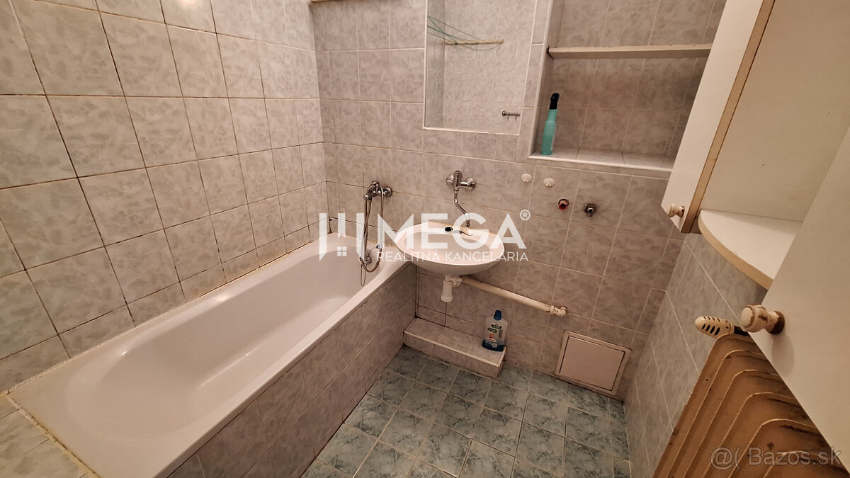 SKVELÁ CENA - NA PREDAJ 3-izbový BYT v meste Snina - 13