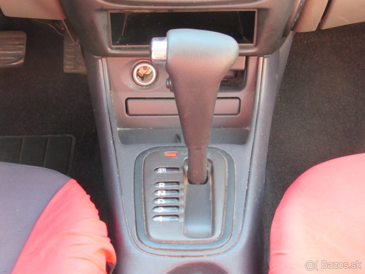 Nissan Almera 1.8 Comfort CVT - 13