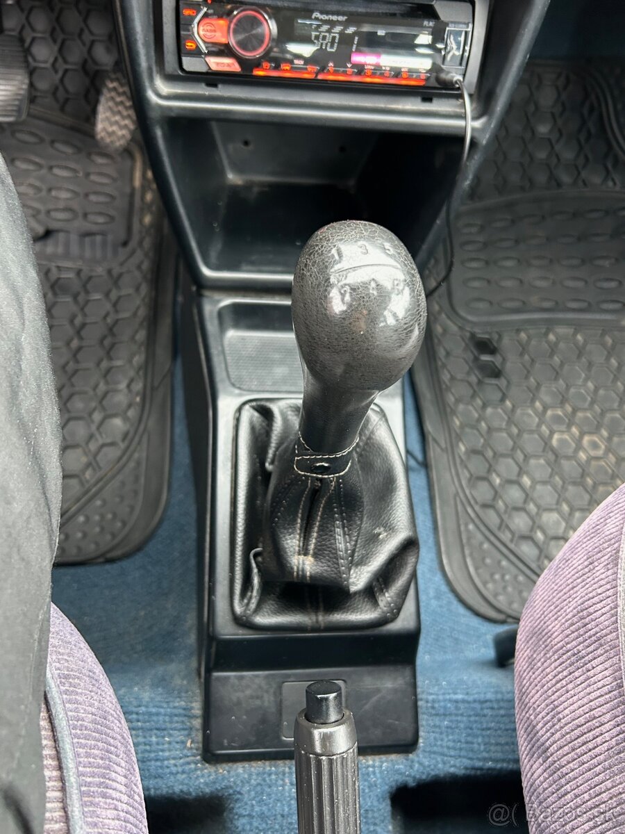 Fiat Uno 1.5 benzin 56kw M5 - 13