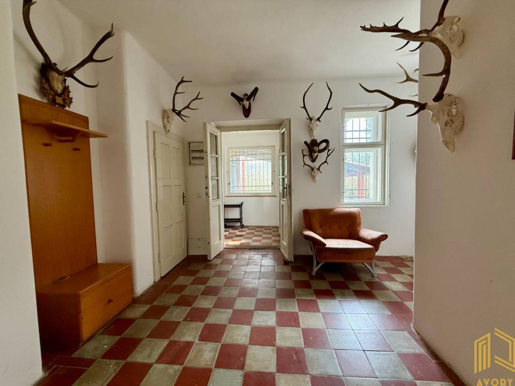 DOM NA SAMOTE PRI LESE, POZEMOK 3.160m2, CEROVÁ - 13