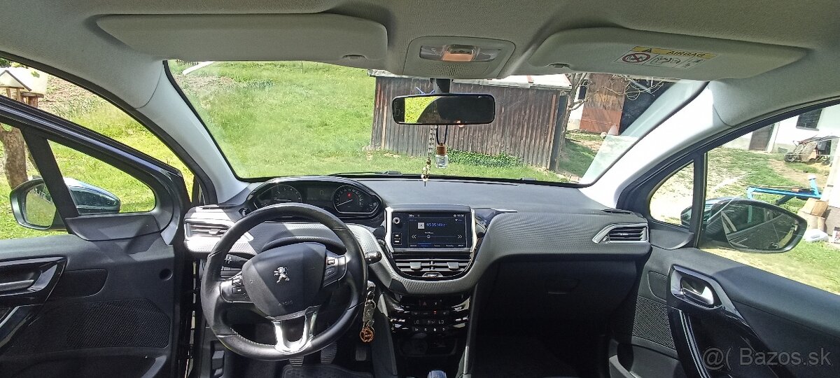 Peugeot 208 ACTIVE 1.2 PureTech - 13