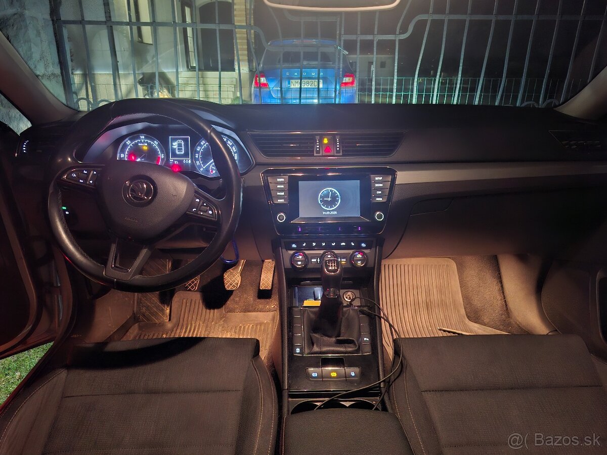 Škoda Superb 3 12/2015 ambition tdi - 13