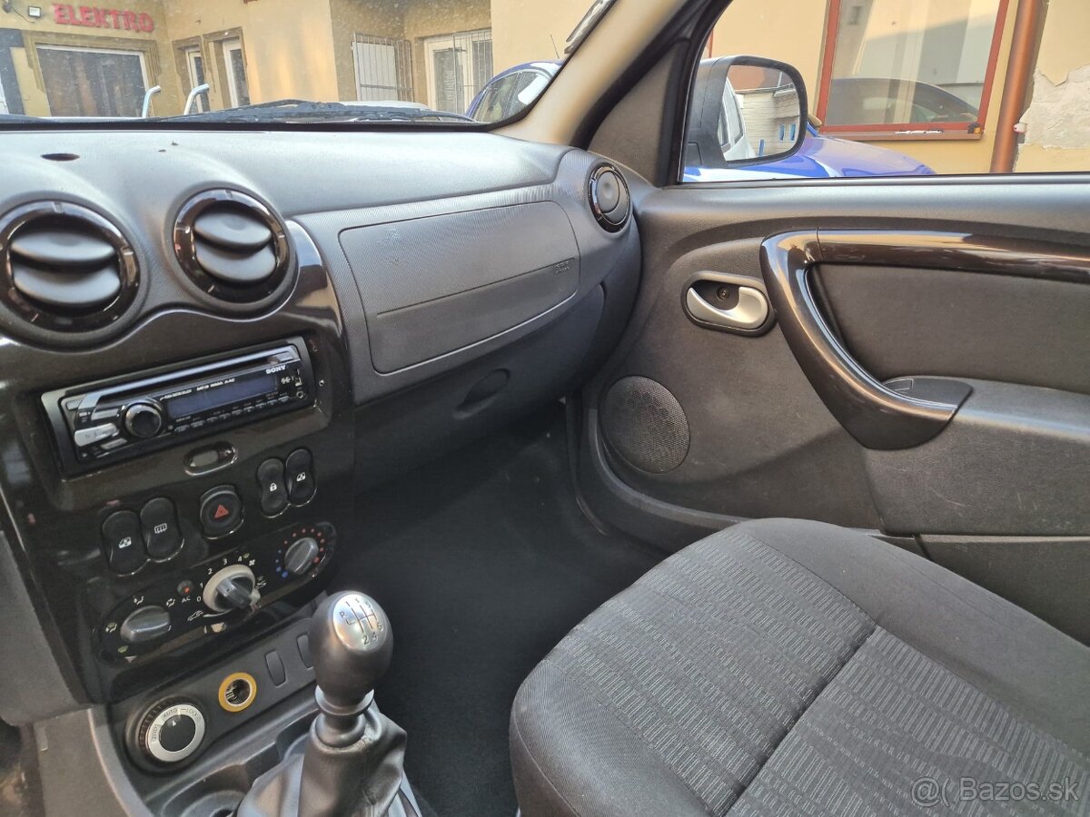 Dacia Duster 1.5 dci 4x4 - 13