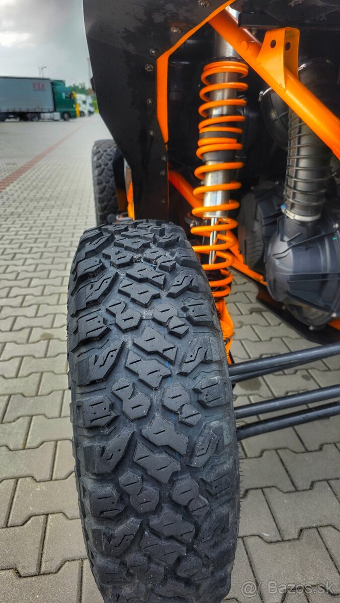 Can Am Maverick X3 RC Turbo RR - 13