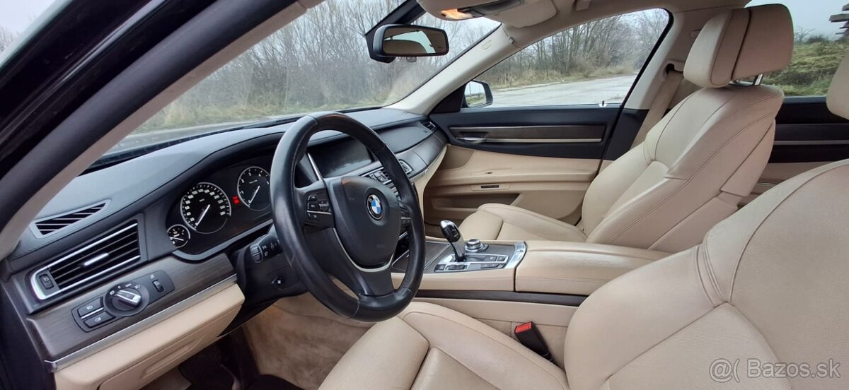 BMW 740d xDrive - 13