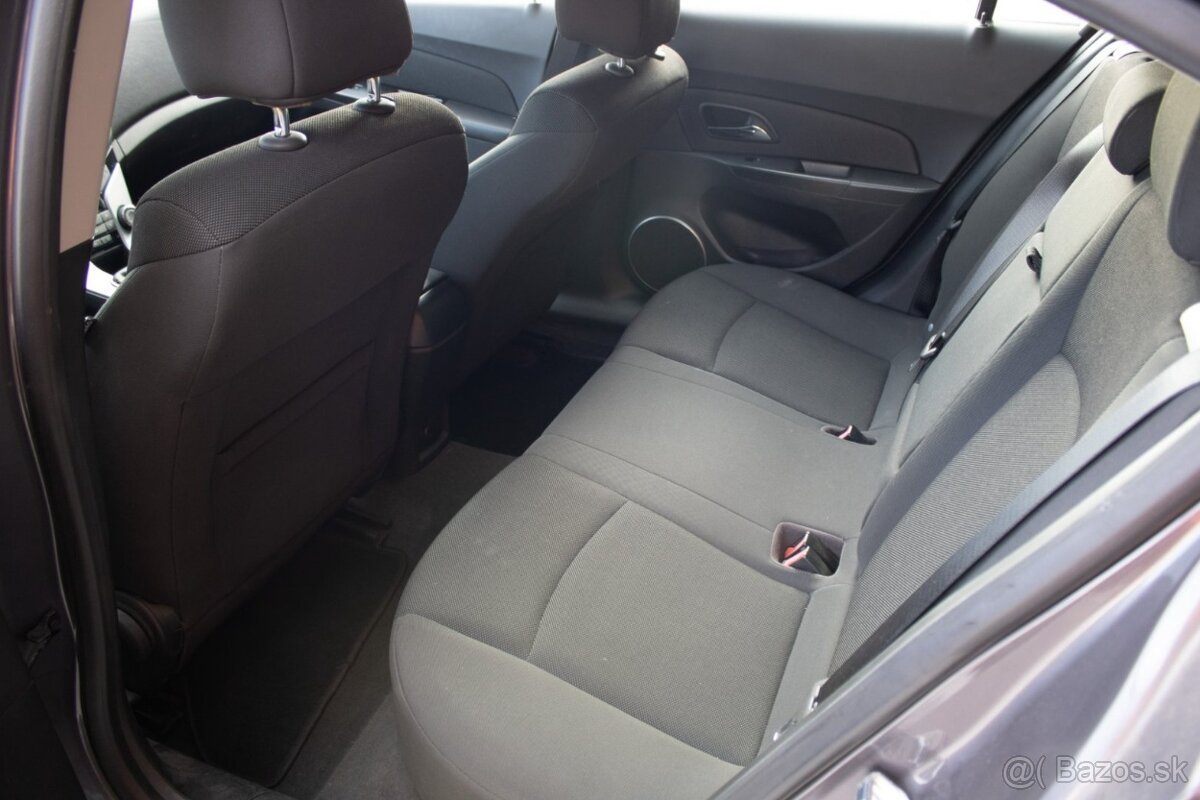 Chevrolet Cruze 1.8 16V LT - 13
