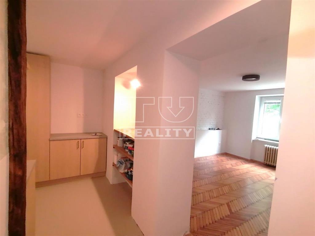 NA PREDAJ 2-IZBOVÝ BYT V NOVEJ DUBNICI S VÝMEROU 63 M2 - 13