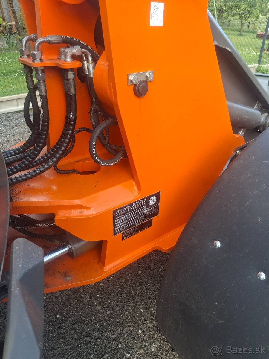 Nakládač Hitachi ZW95-6V - 13