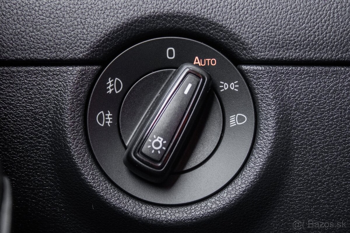 Škoda Octavia Combi 2.0 TDI Style DSG - 13