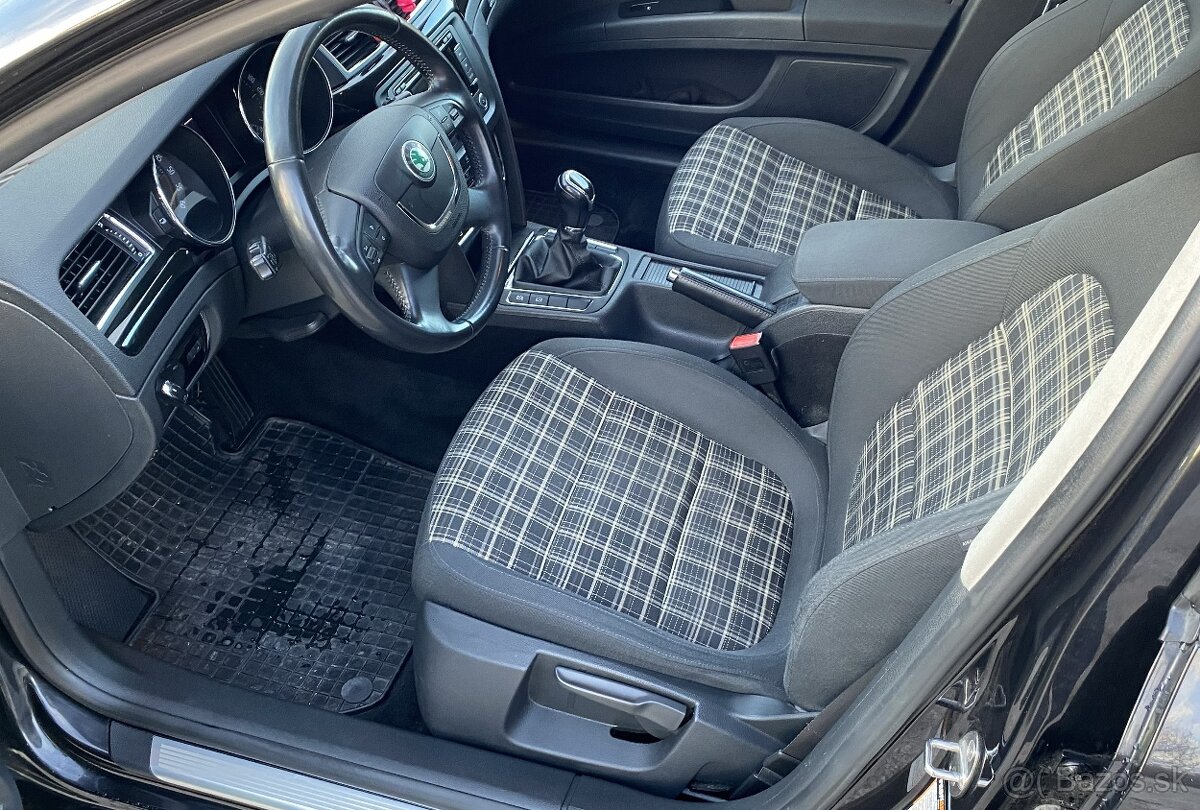 ŠKODA SUPERB 2.0 TDI CR 103 kw - 13