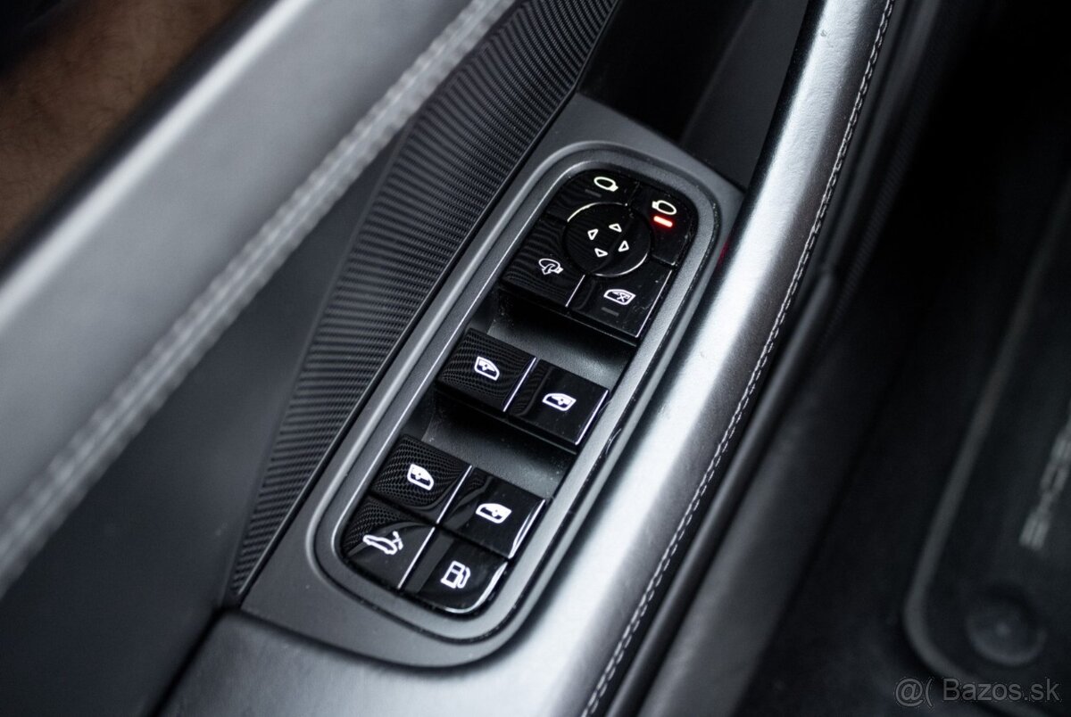 Porsche Panamera 4 E-Hybrid 4x4 A/T - 13